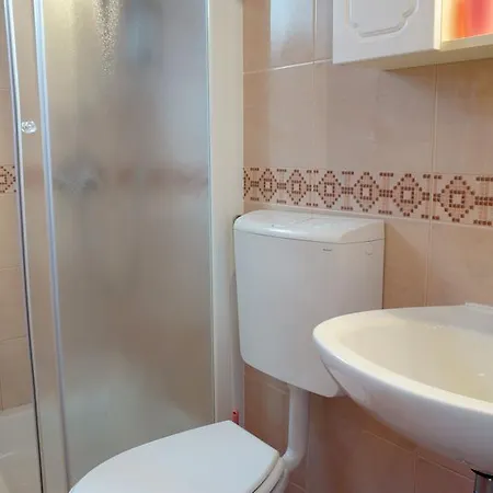 Danica Guest house 3*